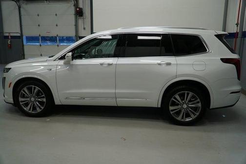 2025 Cadillac XT6 Premium Luxury AWD