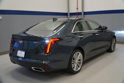 2022 Cadillac CT4 Premium Luxury