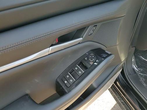 2026 Mazda Mazda3 FWD w/Preferred Package