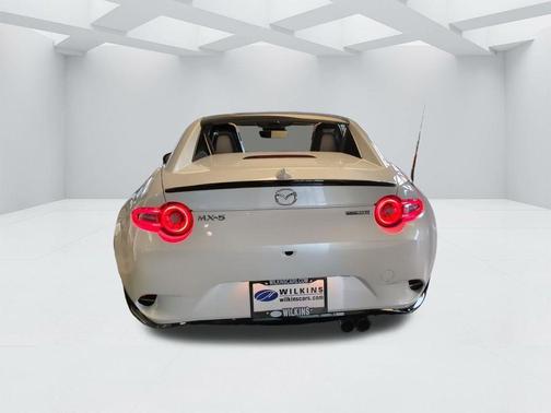 Snowflake White Pearl 2026 Mazda MX-5 Miata GRAND TOURING