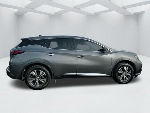 2022 Nissan Murano S
