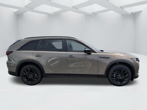 Zircon Sand Metallic 2026 Mazda CX-70 3.3 TURBO PREFERRED