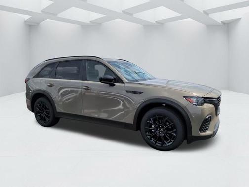 Zircon Sand Metallic 2026 Mazda CX-70 3.3 TURBO PREFERRED