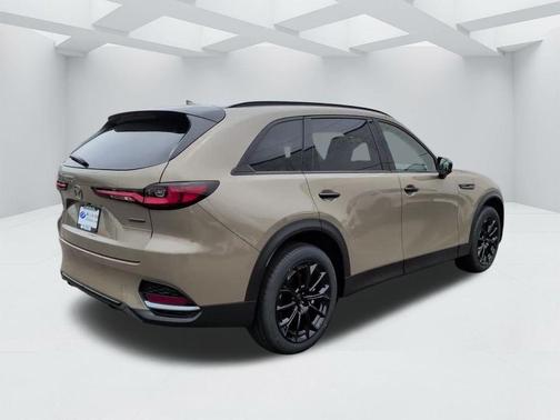 Zircon Sand Metallic 2026 Mazda CX-70 3.3 TURBO PREMIUM