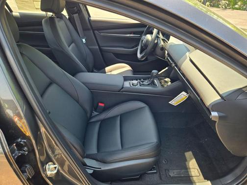 Machine Gray Metallic 2026 Mazda Mazda3 FWD w/Select Package