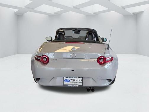 Metallic 2026 Mazda MX-5 Miata GRAND TOURING
