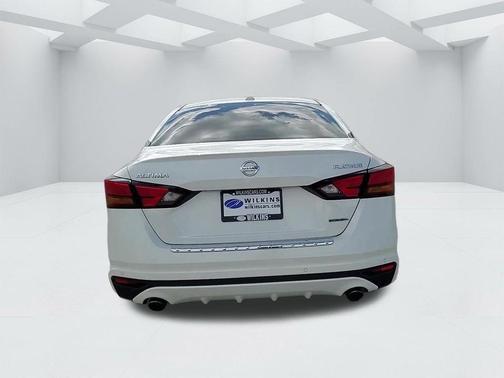 2020 Nissan Altima 2.0 Platinum