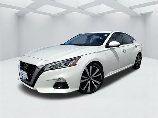 2020 Nissan Altima 2.0 Platinum