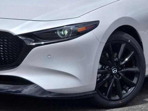 Snowflake White Pearl 2026 Mazda Mazda3 AWD w/Premium Package