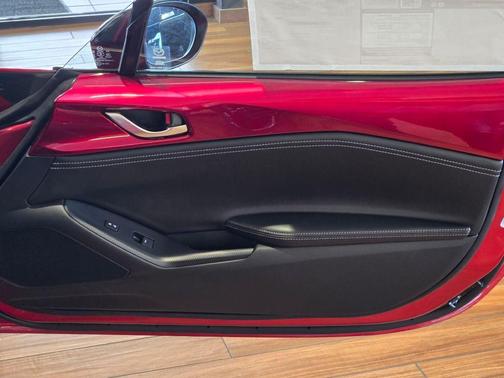 Soul Red Crystal Metallic 2026 Mazda MX-5 Miata Club