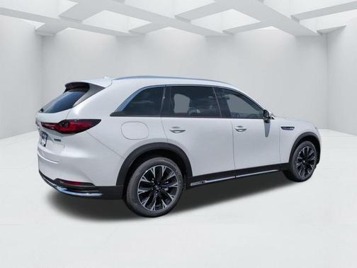 Rhodium White Premium 2026 Mazda CX-90 Premium Plus