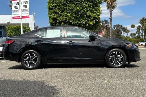 Black 2024 Nissan Sentra SV