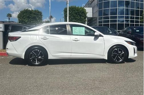 2025 Nissan Sentra SV