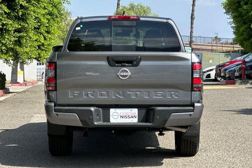Gun Metallic 2027 Nissan Frontier SV