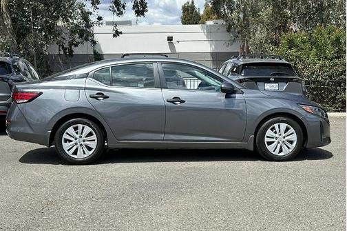 Gun Metallic 2025 Nissan Sentra S