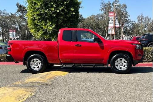 2022 Nissan Frontier S