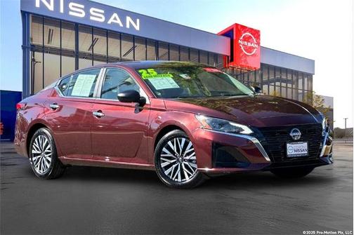 2025 Nissan Altima SV