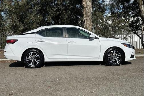 Cloud White 2023 Nissan Sentra SV