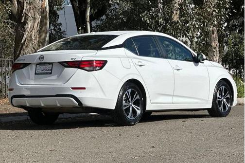 Cloud White 2023 Nissan Sentra SV