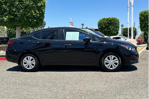2024 Nissan Versa 1.6 S