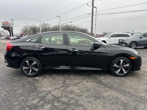 2018 Honda Civic Touring