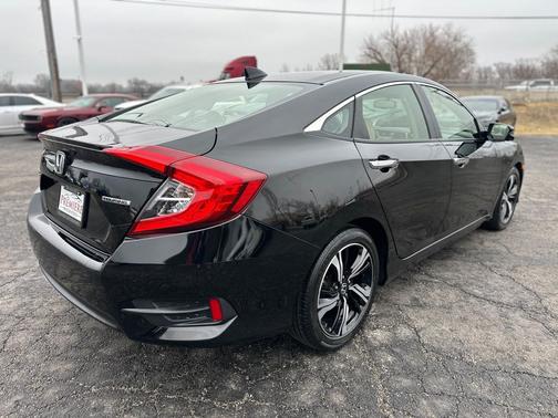 2018 Honda Civic Touring