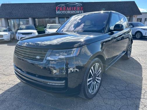 Santorini Black Metallic 2023 Land Rover Range Rover P530 SE
