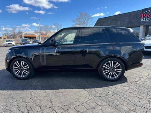 Santorini Black Metallic 2023 Land Rover Range Rover P530 SE