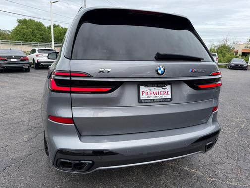 Skyscraper Grey Metallic 2024 BMW X7 M60i