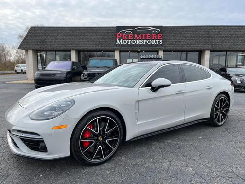 2018 Porsche Panamera Turbo
