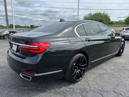 Jet Black 2016 BMW 740 740i