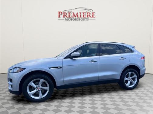 2018 Jaguar F-PACE 25t Premium