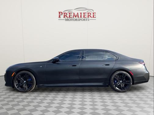 2024 BMW i7 M70