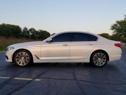 2018 BMW 530 530i
