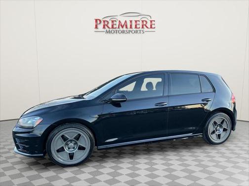 2016 Volkswagen Golf R 4-Door w/DCC & Navigation