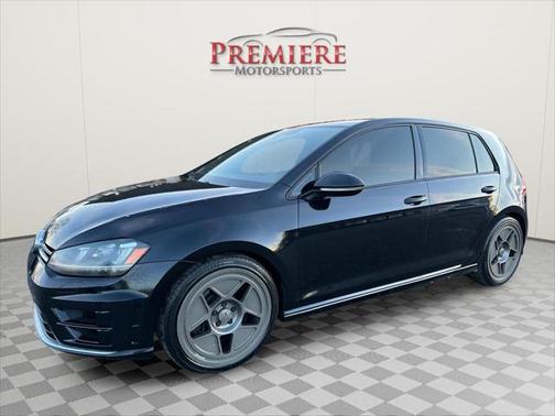 2016 Volkswagen Golf R 4-Door w/DCC & Navigation