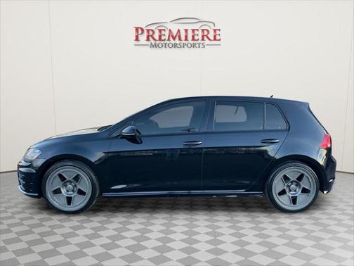 2016 Volkswagen Golf R 4-Door w/DCC & Navigation