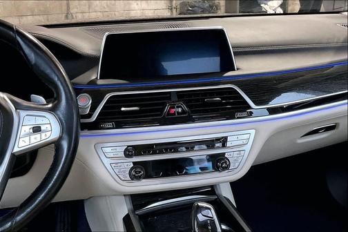 2020 BMW 745e xDrive iPerformance