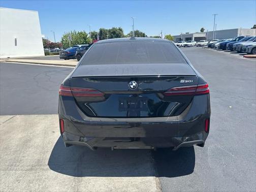 2024 BMW 530 i