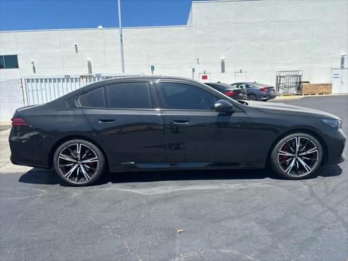 2024 BMW 530 i