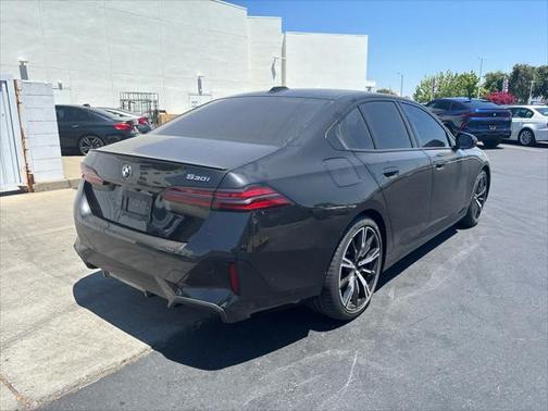 2024 BMW 530 i