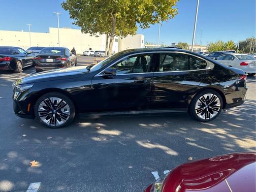 2024 BMW i5 eDrive40