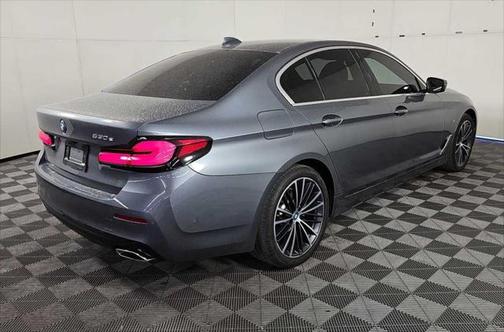 2022 BMW 530e Base