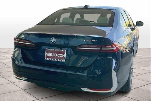2026 BMW i5 xDrive40