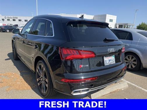 Photo 4 of 6 of 2019 Audi SQ5 3.0T Premium