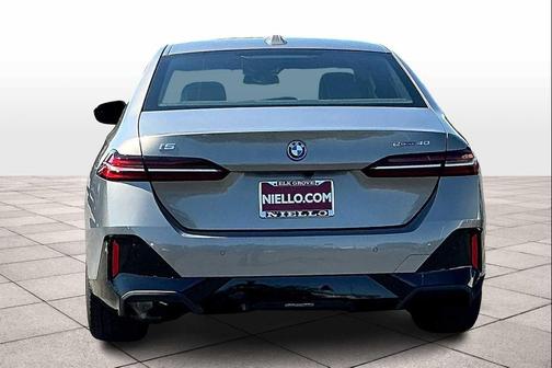 2026 BMW i5 eDrive40