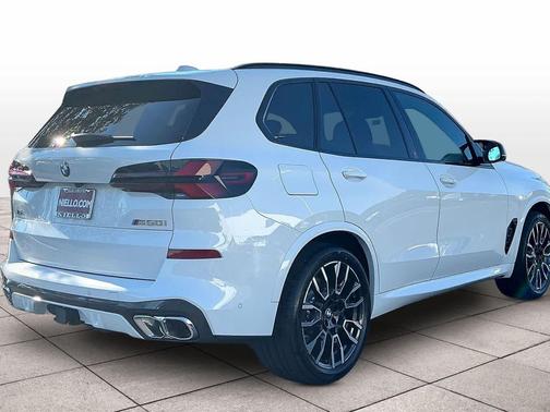 2026 BMW X5 M60i