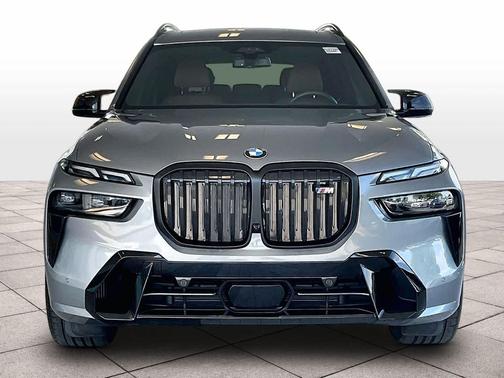 Skyscraper Grey Metallic 2026 BMW X7 M60i