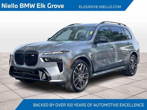 Skyscraper Grey Metallic 2026 BMW X7 M60i