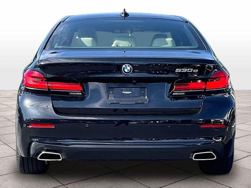 Black Sapphire Metallic 2023 BMW 530e Base